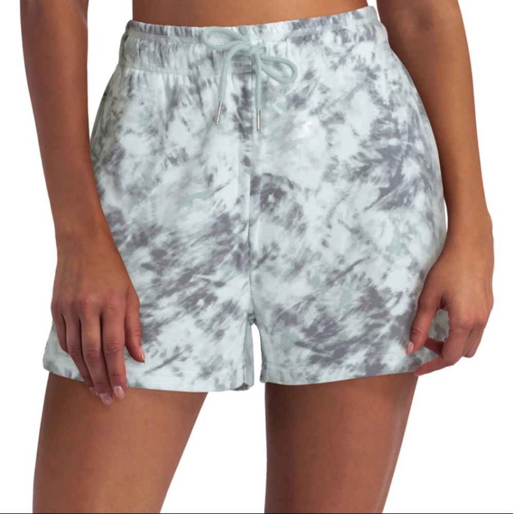 $78 NWT H Halston Studio drawstring shorts sz Large